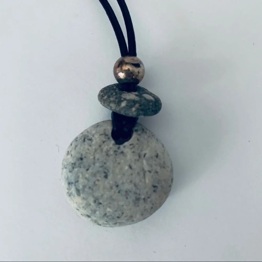 𝅺PERFECT Stone Handmade Natural Stone Necklace/NWOT